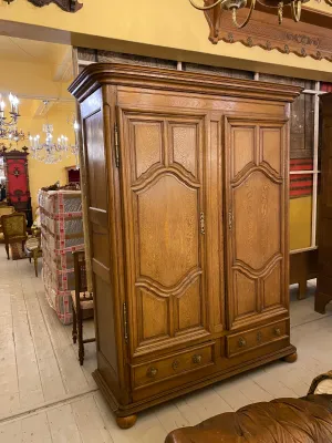 Antique Oak Wardrobe - SOLD