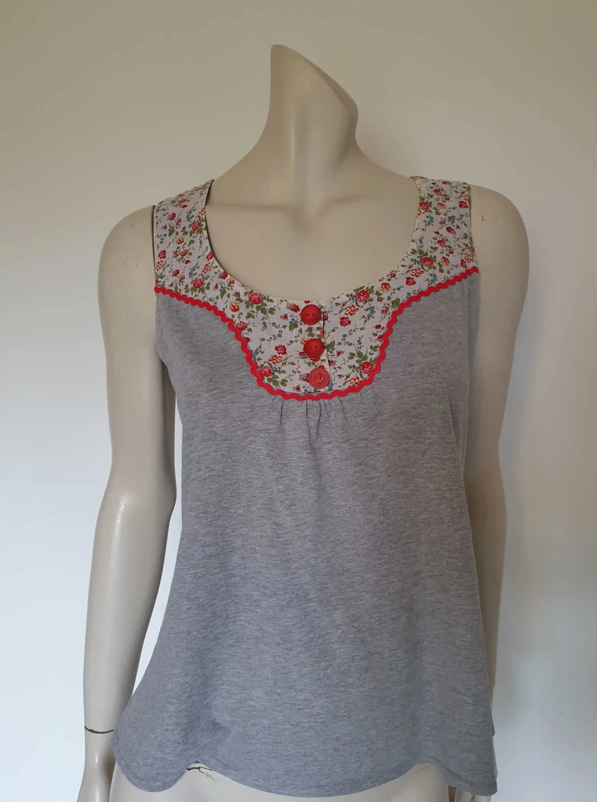 Grey Top With Floral Yoke by Mombasa - M